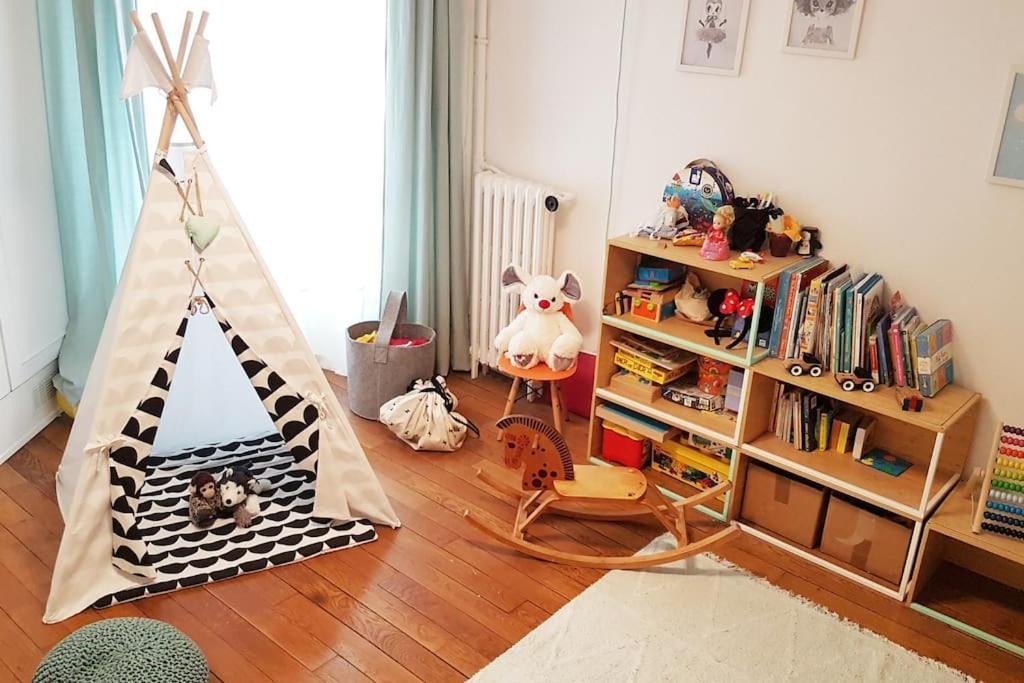 Paris Langeac Apartments الغرفة الصورة